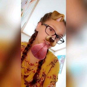 Meet your Posher, Rebecca